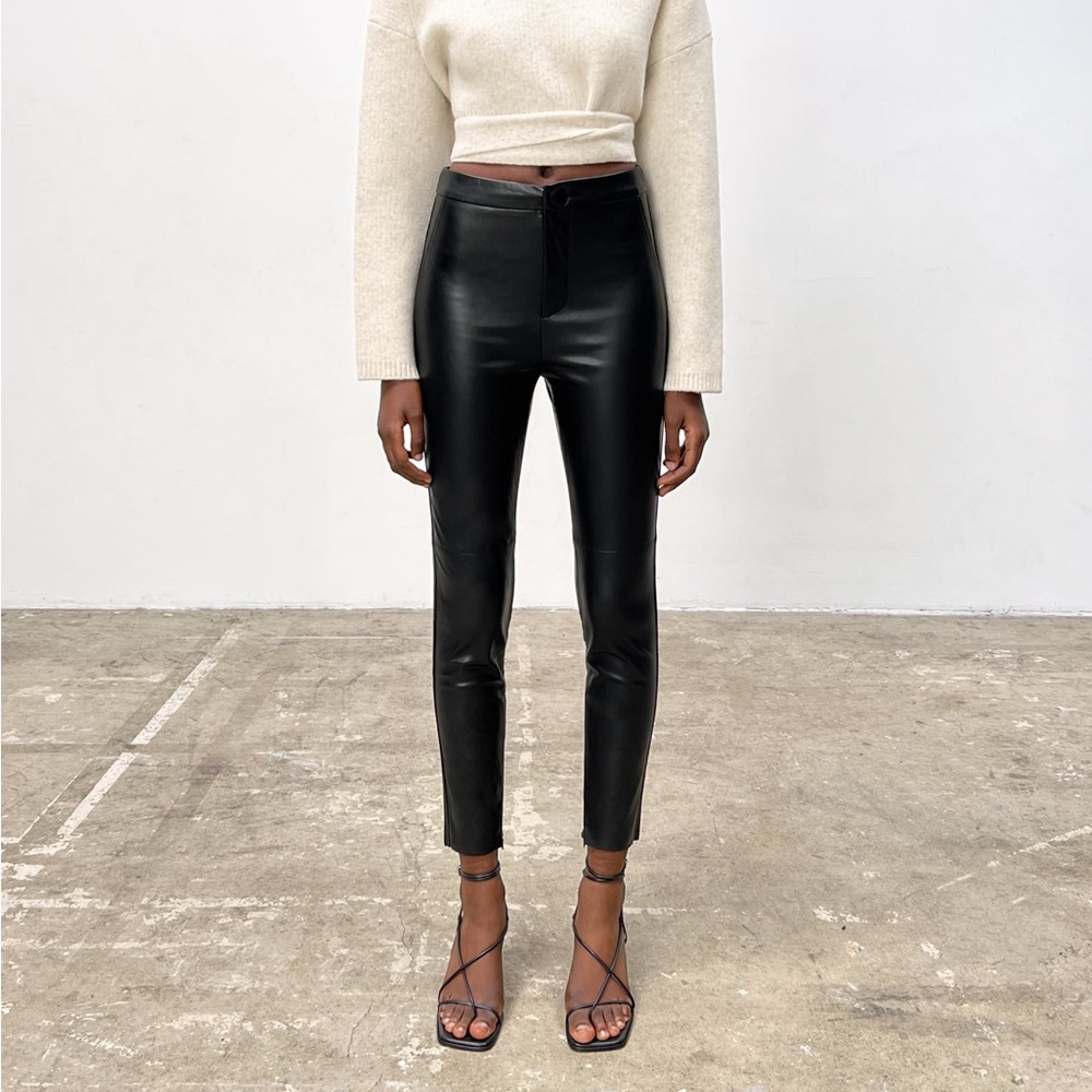 ZARA FAUX LEATHER LEGGINGS MEDIUM